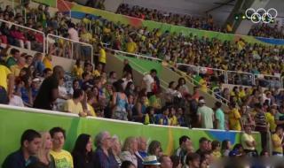 塞尔维亚女排夺冠